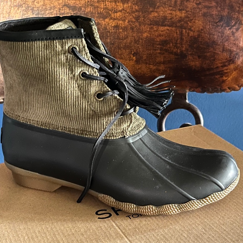 Sperry Topsiders   Olive, Tassel, Waterproof